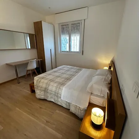 Guest house Little House Leonardo Airport Azzano San Paolo