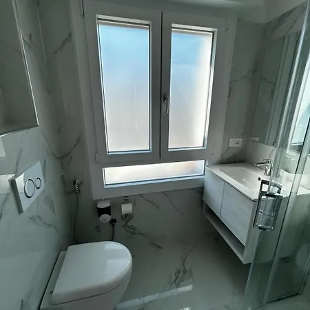 Guest house Little House Leonardo Airport Azzano San Paolo