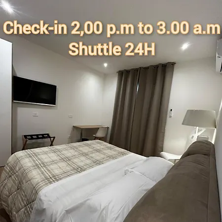 Little House Leonardo Airport Guest house Azzano San Paolo